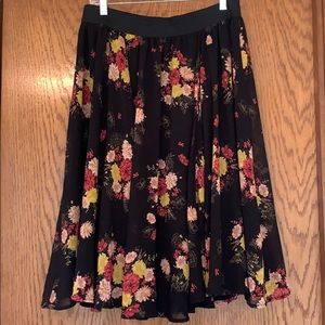 Floral Torrid skirt, lined size 00/0